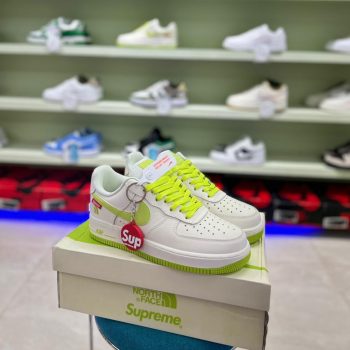 Air Force 1 Supreme North Face Neon