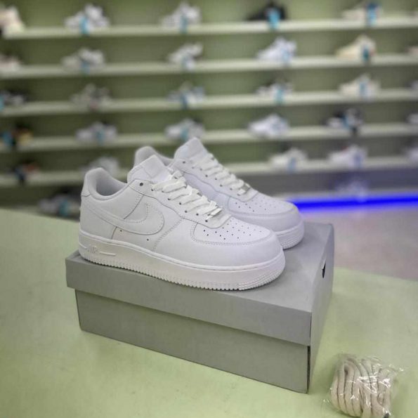 Air Force 1 Triple White