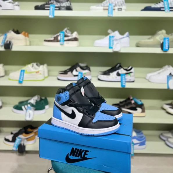 Jordan 1 High UNC Blue