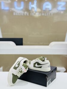Jordan 1 low mediam olive
